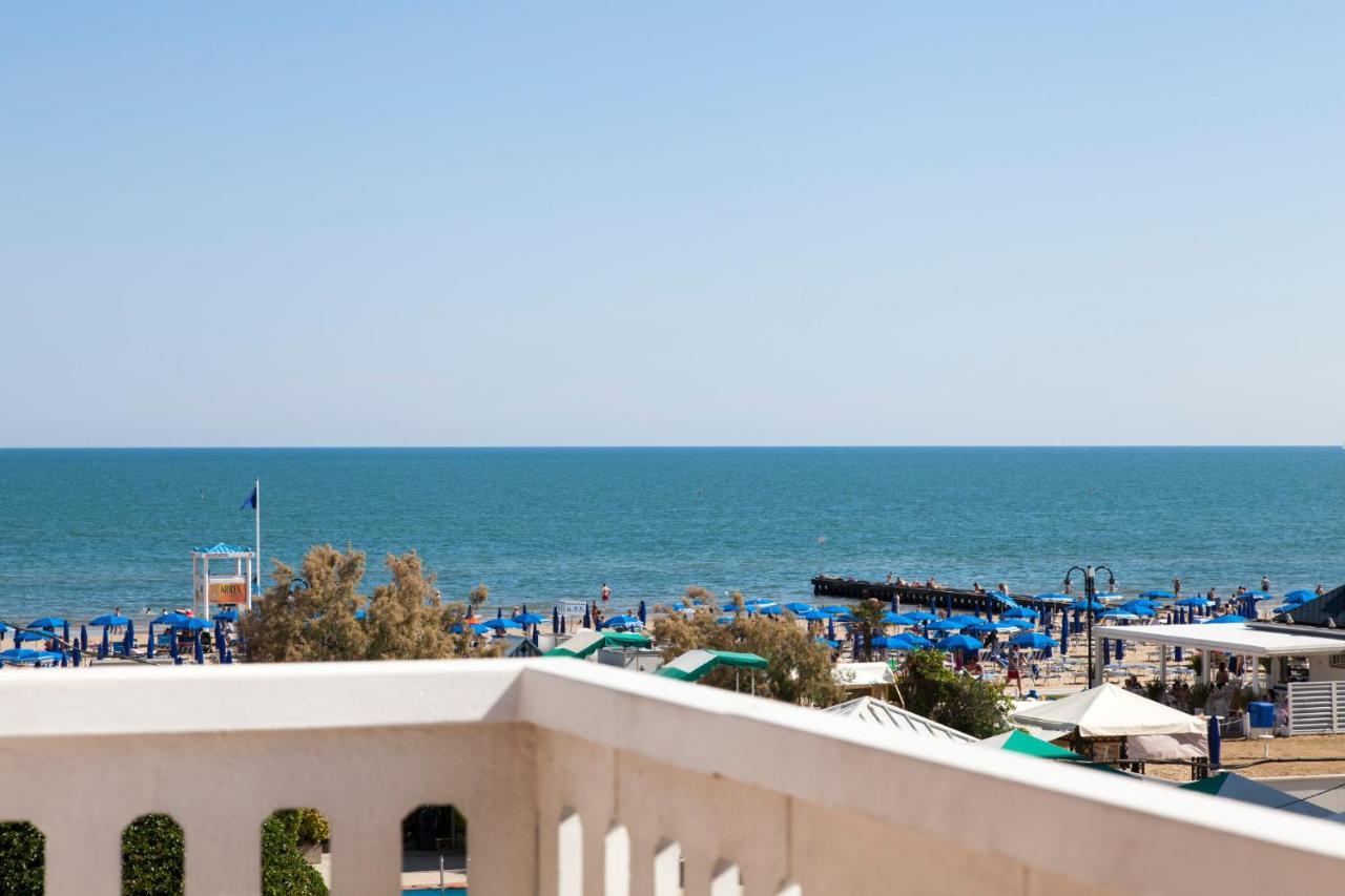 Hotel Riviera Lido di Jesolo Exterior photo